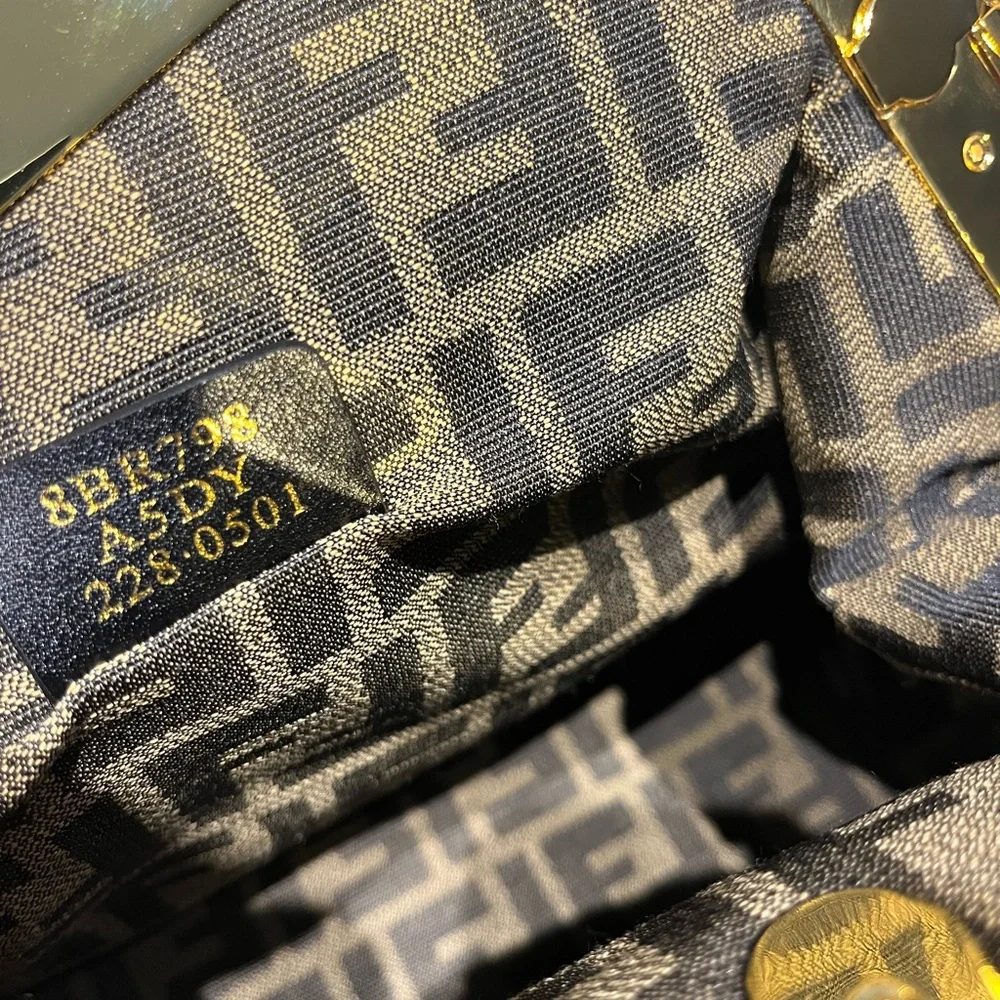 Fendi Beige Crossbody Bag with Logo Strap - Picture 3 of 6